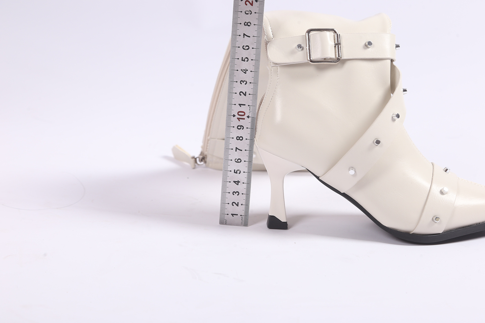 Casava LuxeStride High-Calf Fashion Boots