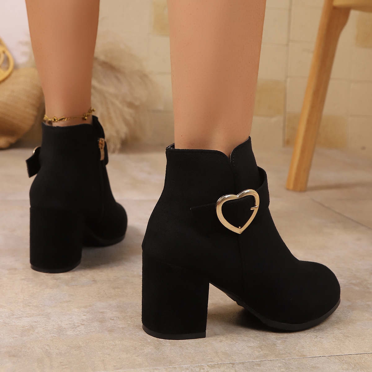 Casava women’s ankle boots