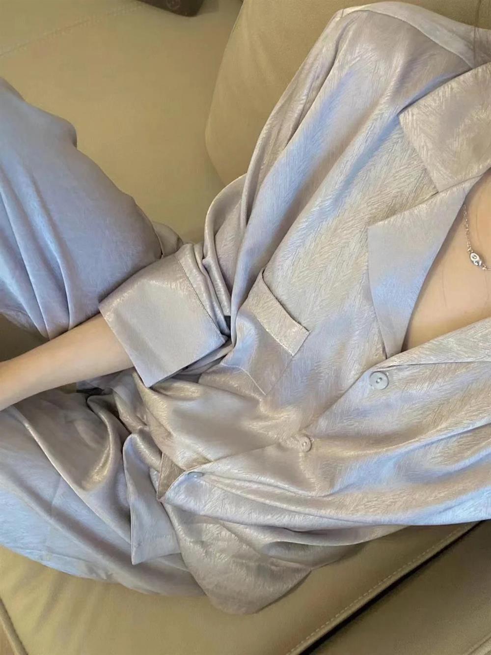 Luxurious Women's Pajamas Set