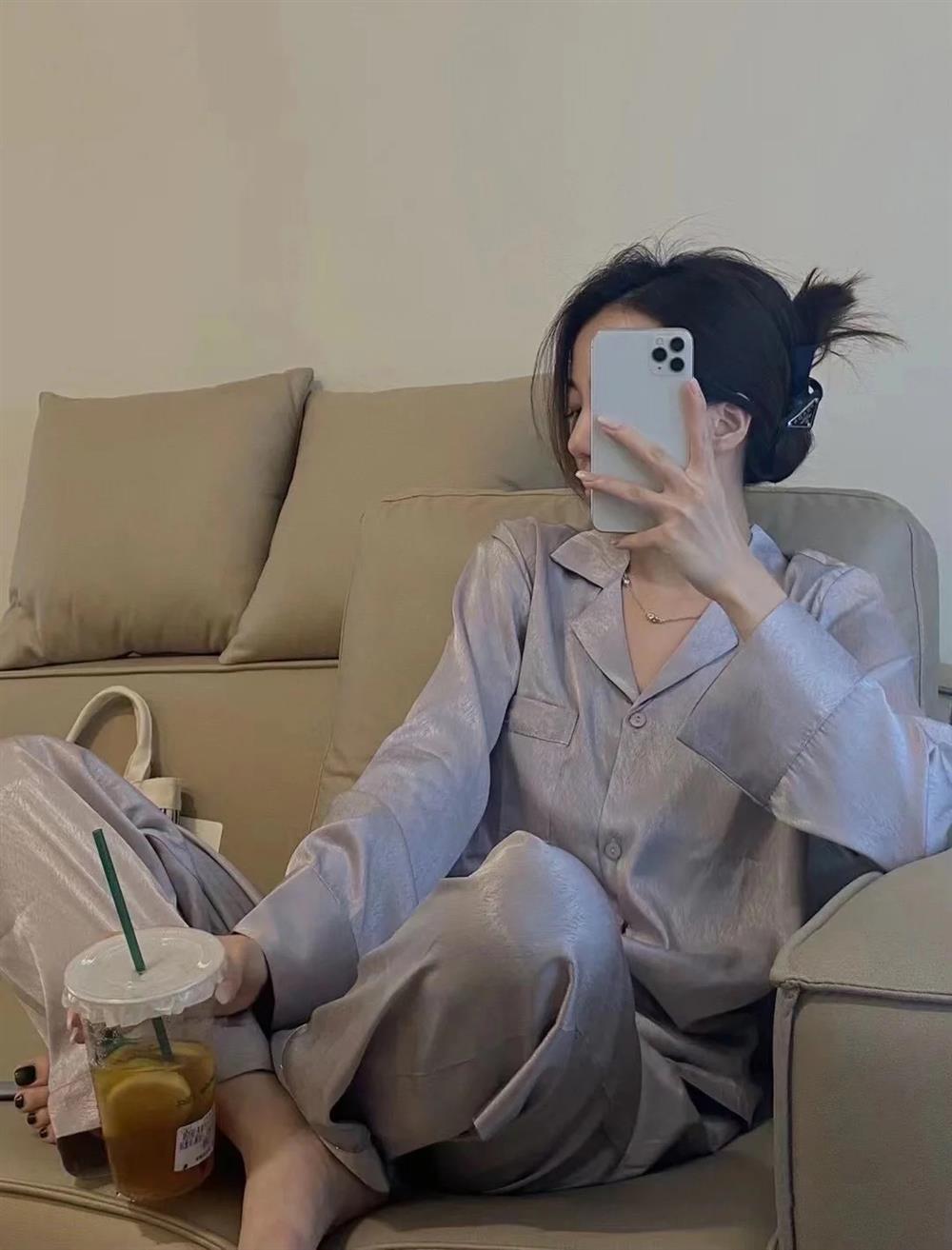 Luxurious Women's Pajamas Set