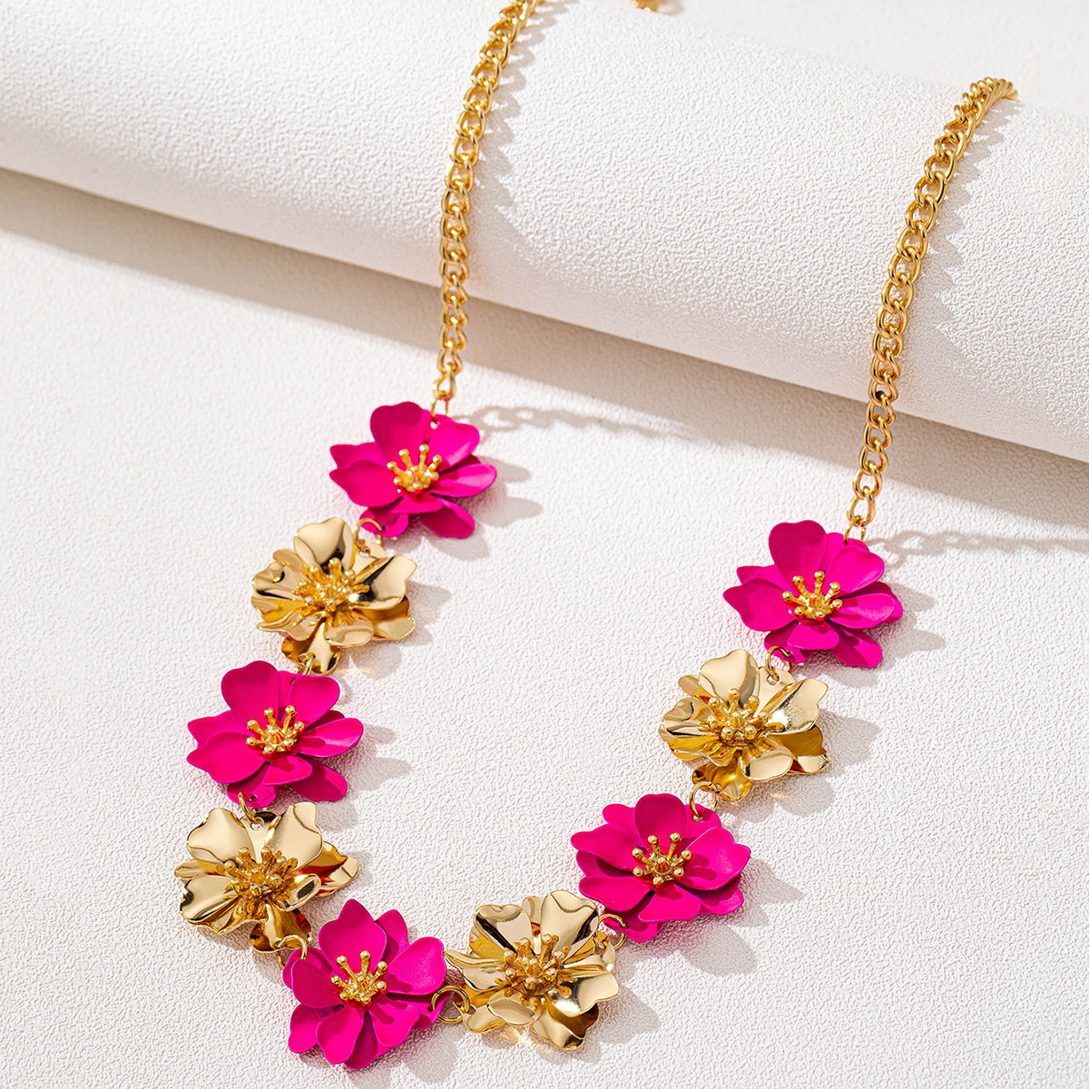 Pleated Bolt Flower Waist Chain