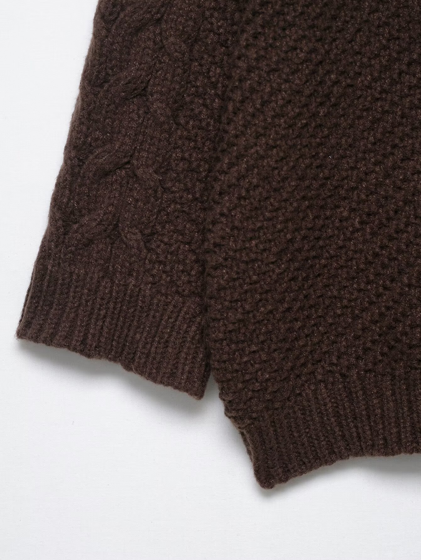 Women's Fashionable Comfortable Long Sleeve Round Neck Sweater