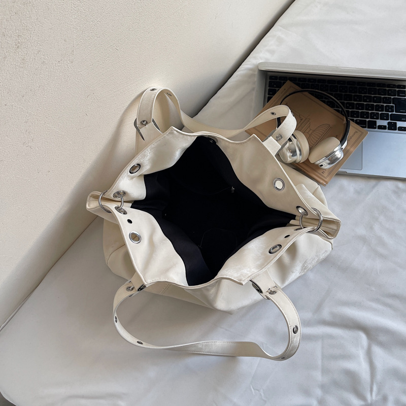 Fashionable Handbag Square Shape PU Material