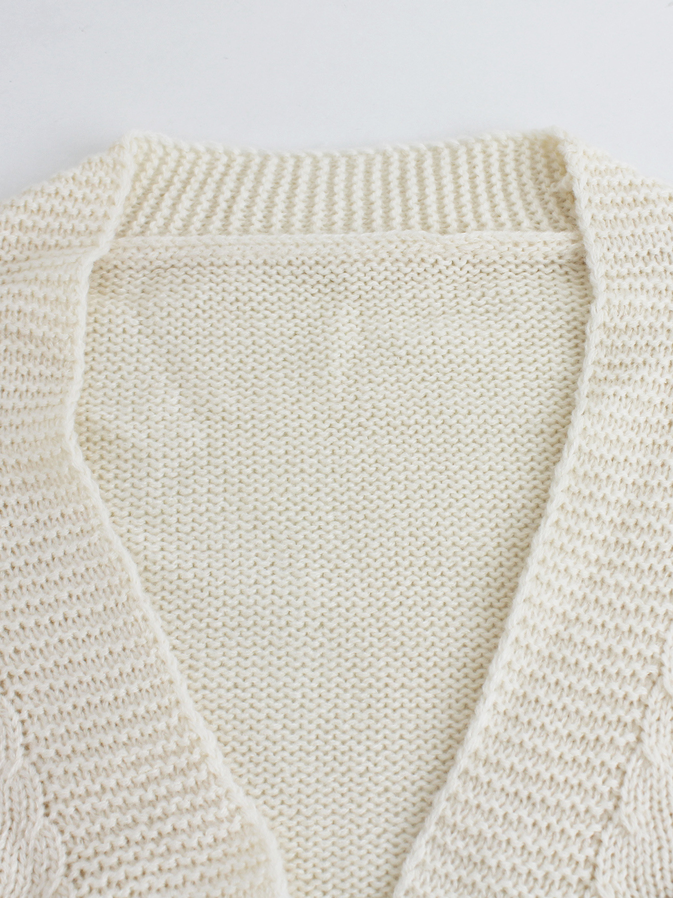Animal Pattern V-Neck Women's Sweater Origin