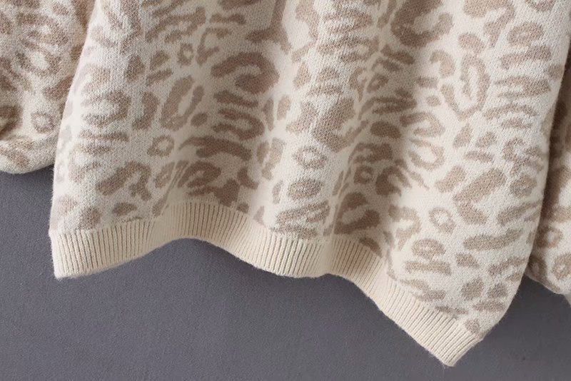 Leopard Print Lantern Sleeve Knitted Sweater