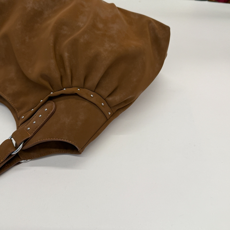 Casava Capacity Single Shoulder Handbag