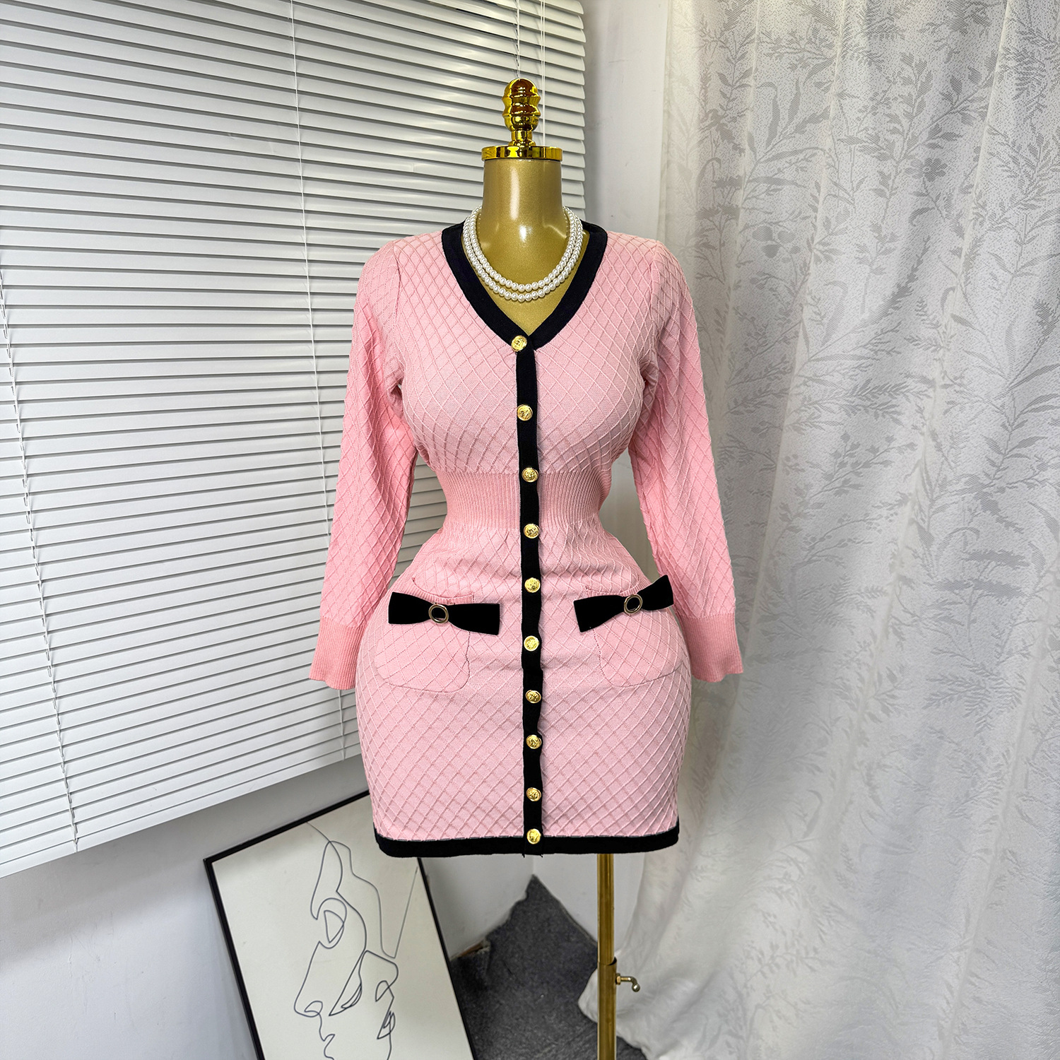 Casava Elegance Bow Knit Dress