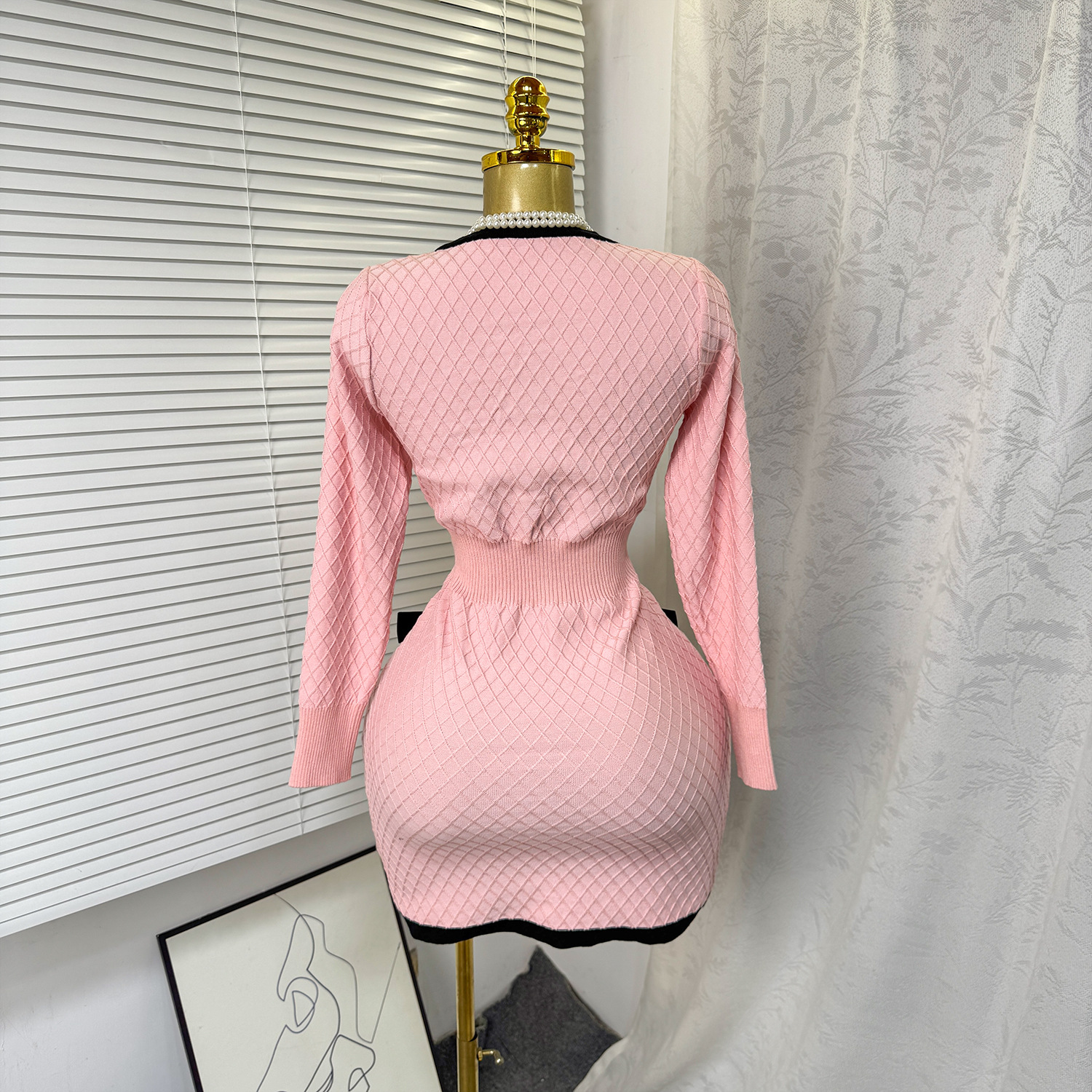 Casava Elegance Bow Knit Dress