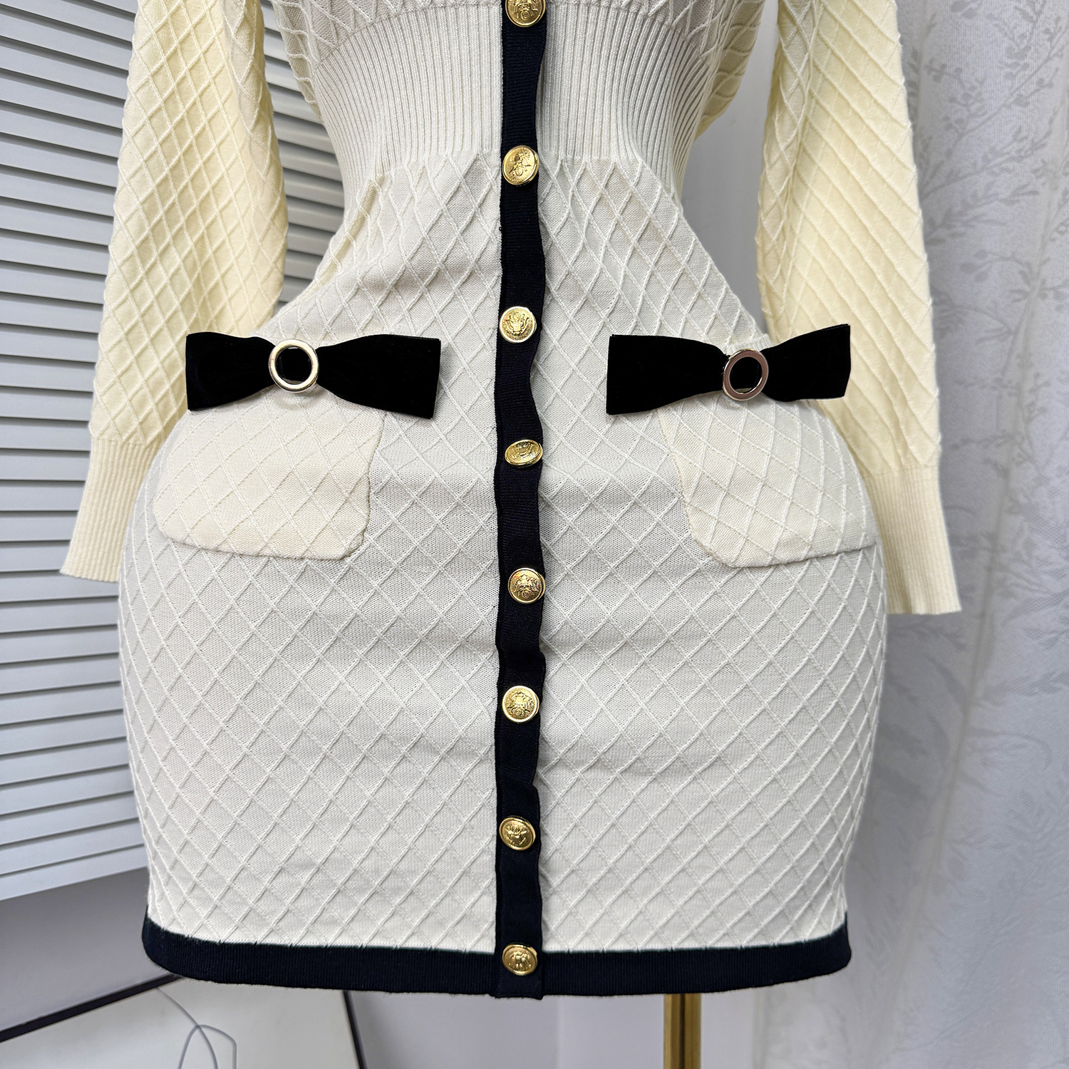 Casava Elegance Bow Knit Dress