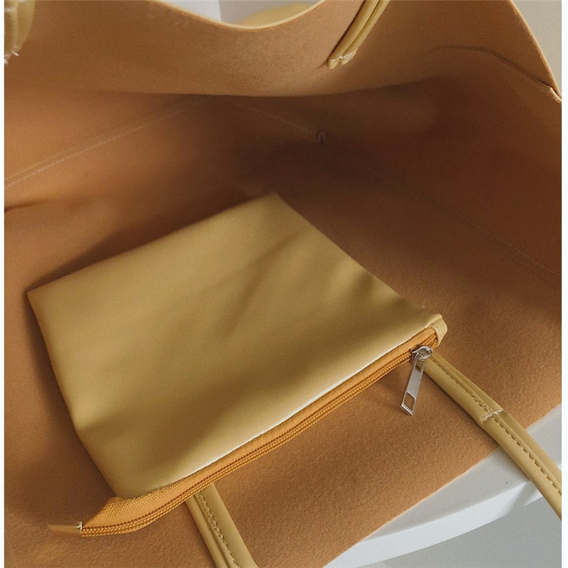 Leather Tote Bag With Single Shoulder Strap