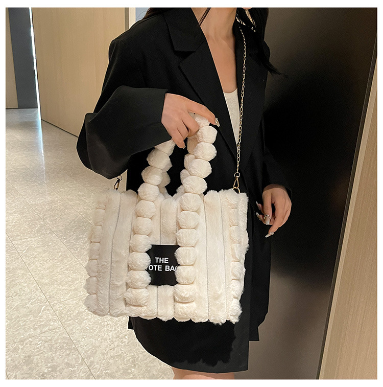 Casava Letter Fur Bag