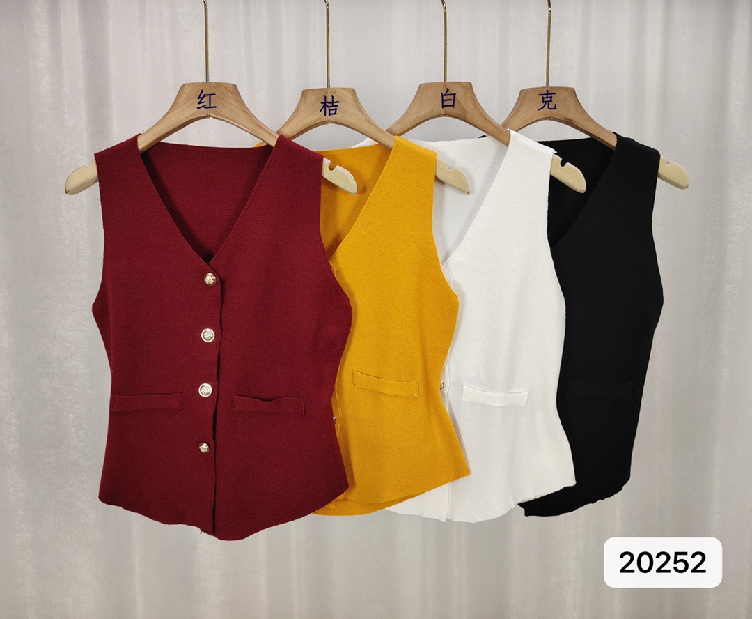 Casava Sleeveless Sweater Vest