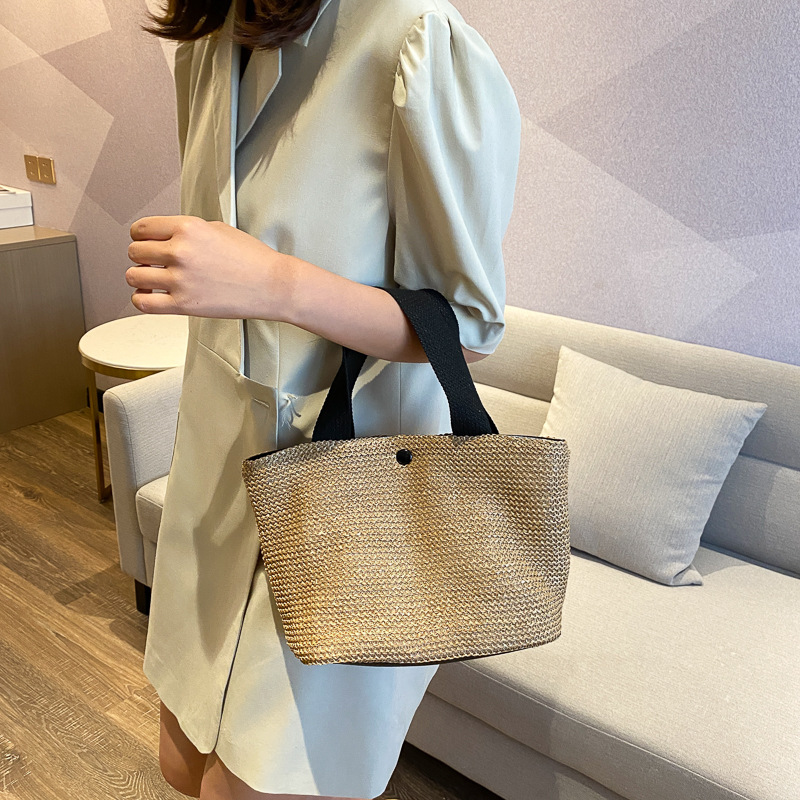 Casava Streetwear Bucket Bag