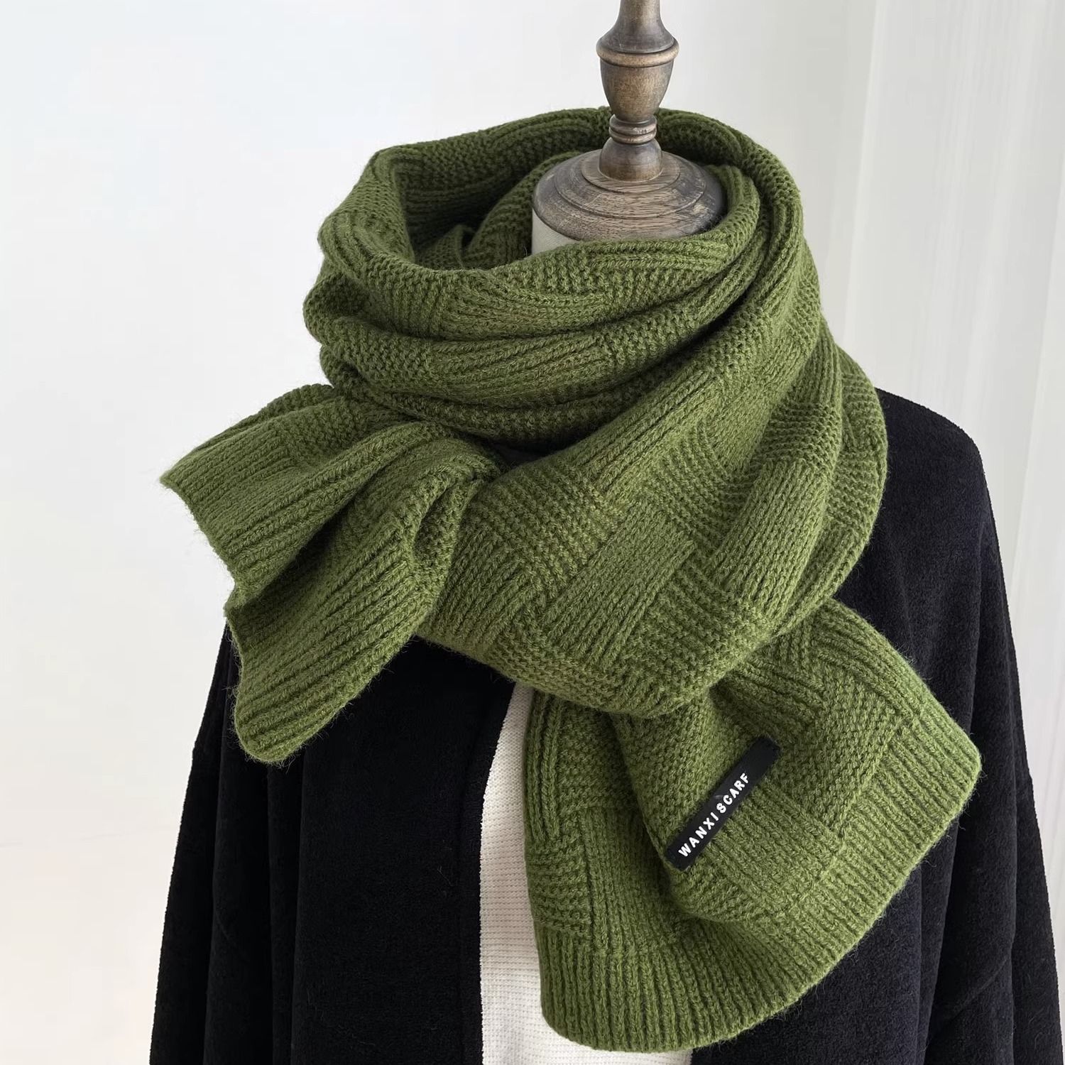 Casava Solid Color Knitted Scarf