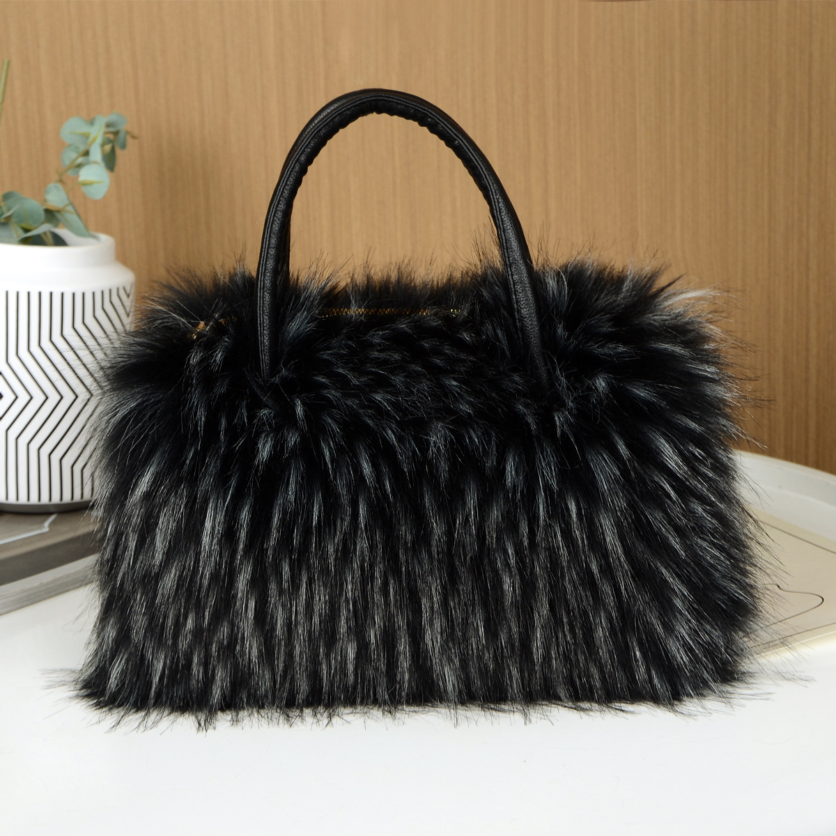 Square Zipper Tote Bag