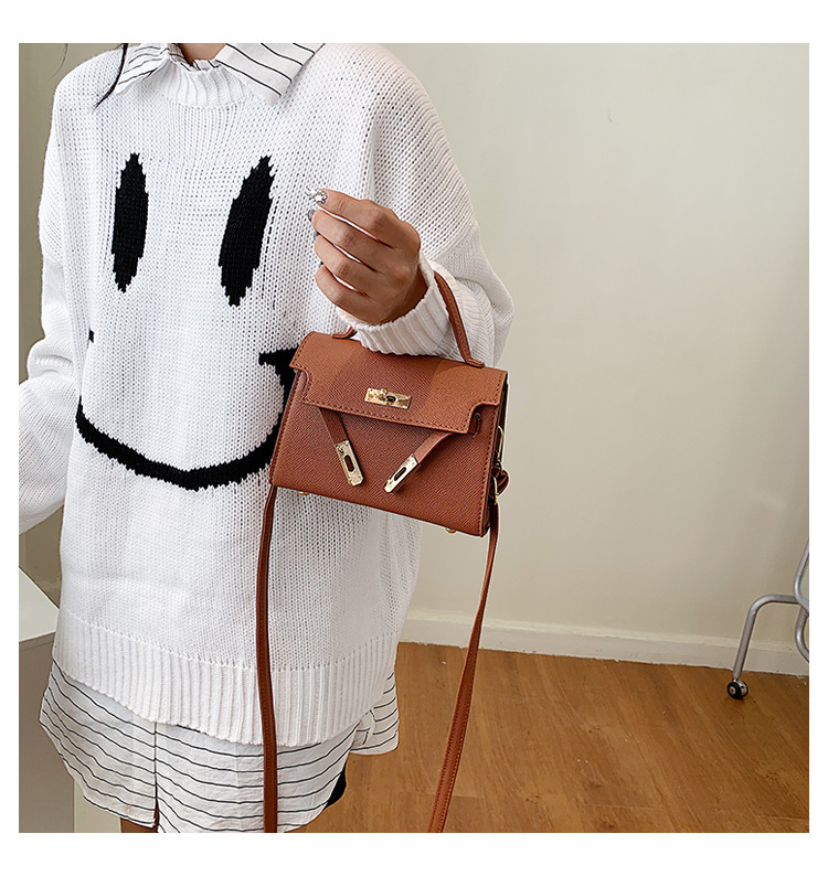 Fashionable Women's Lock Buckle Shoulder Bag