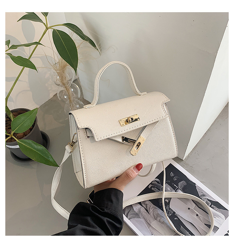 Fashionable Women's Lock Buckle Shoulder Bag
