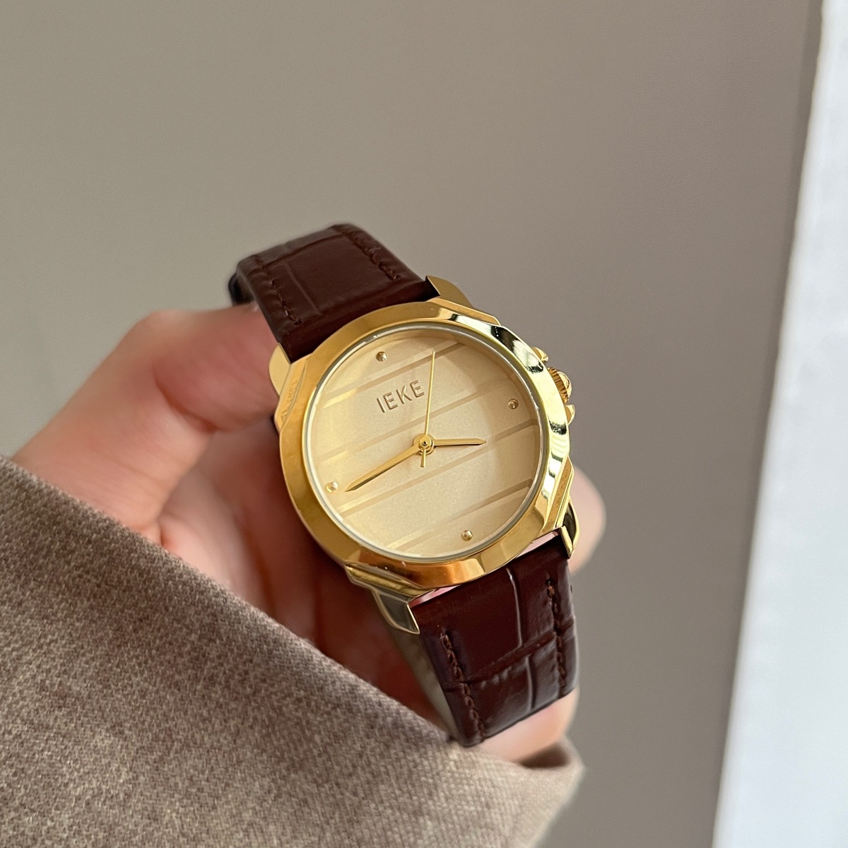 Dial Quartz