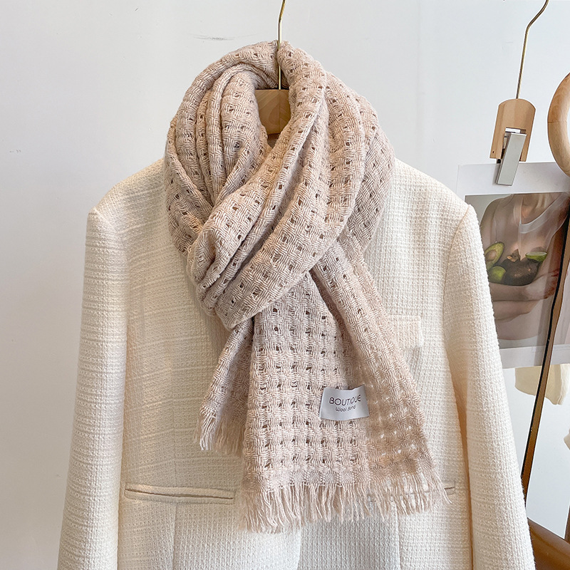 Casava Hollow Out Wool Scarf