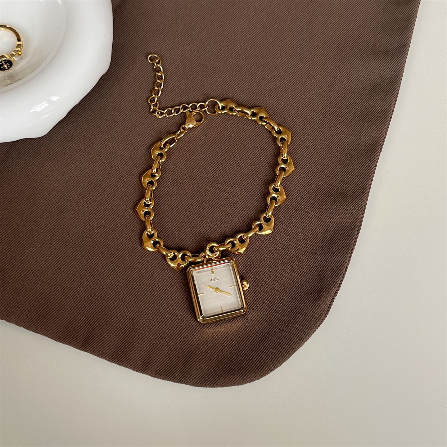 Fashionable Square Lock Chain Watch