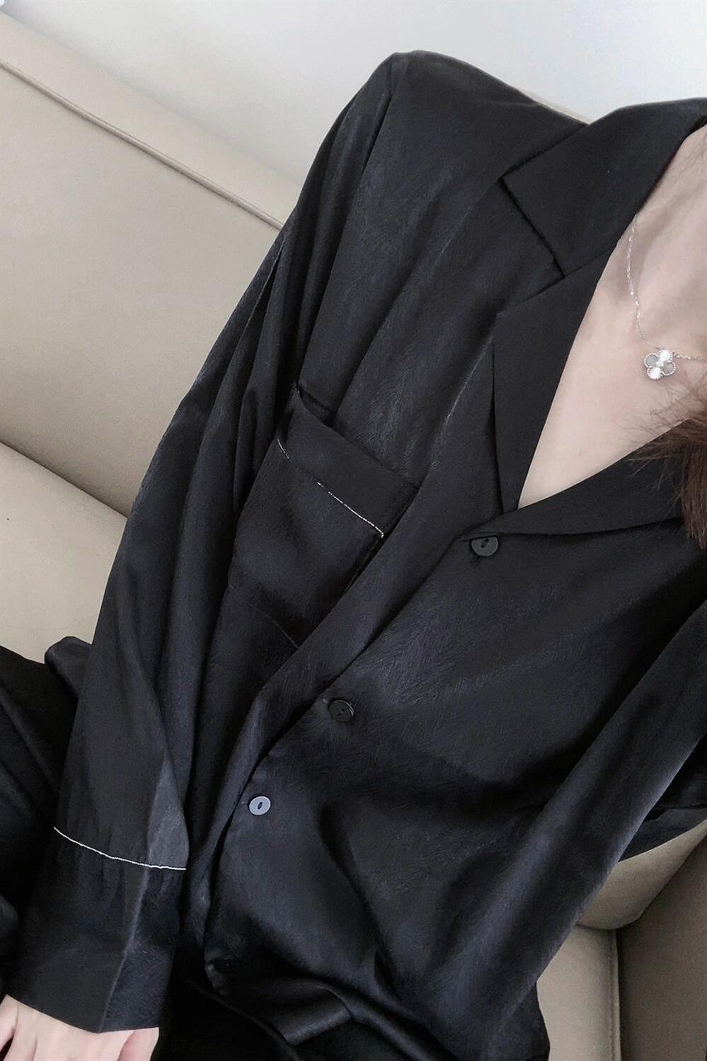 Luxurious Women's Pajamas Set