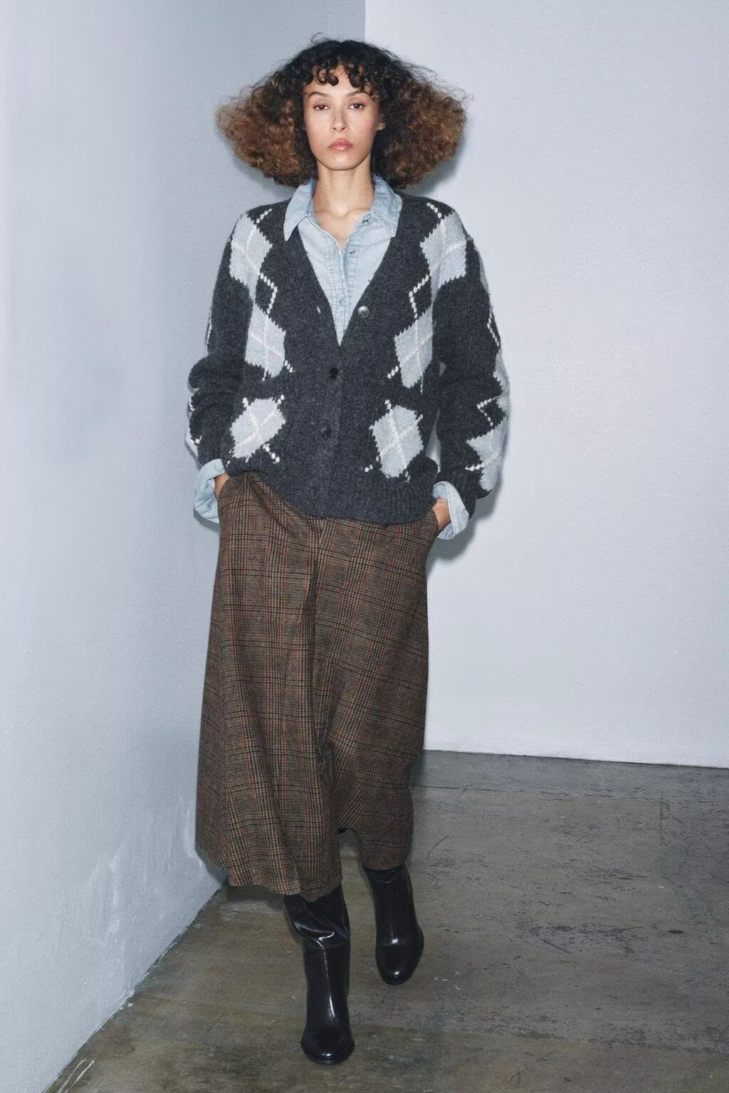 Casual Diamond Pattern Knitted Jacket Style
