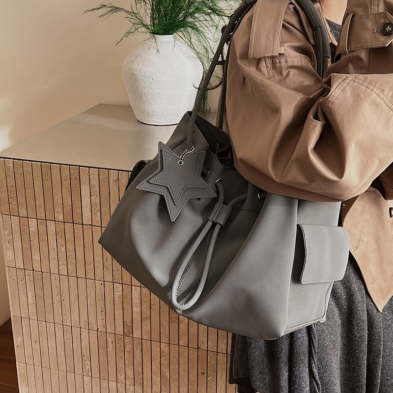 Large Capacity Bucket Bag