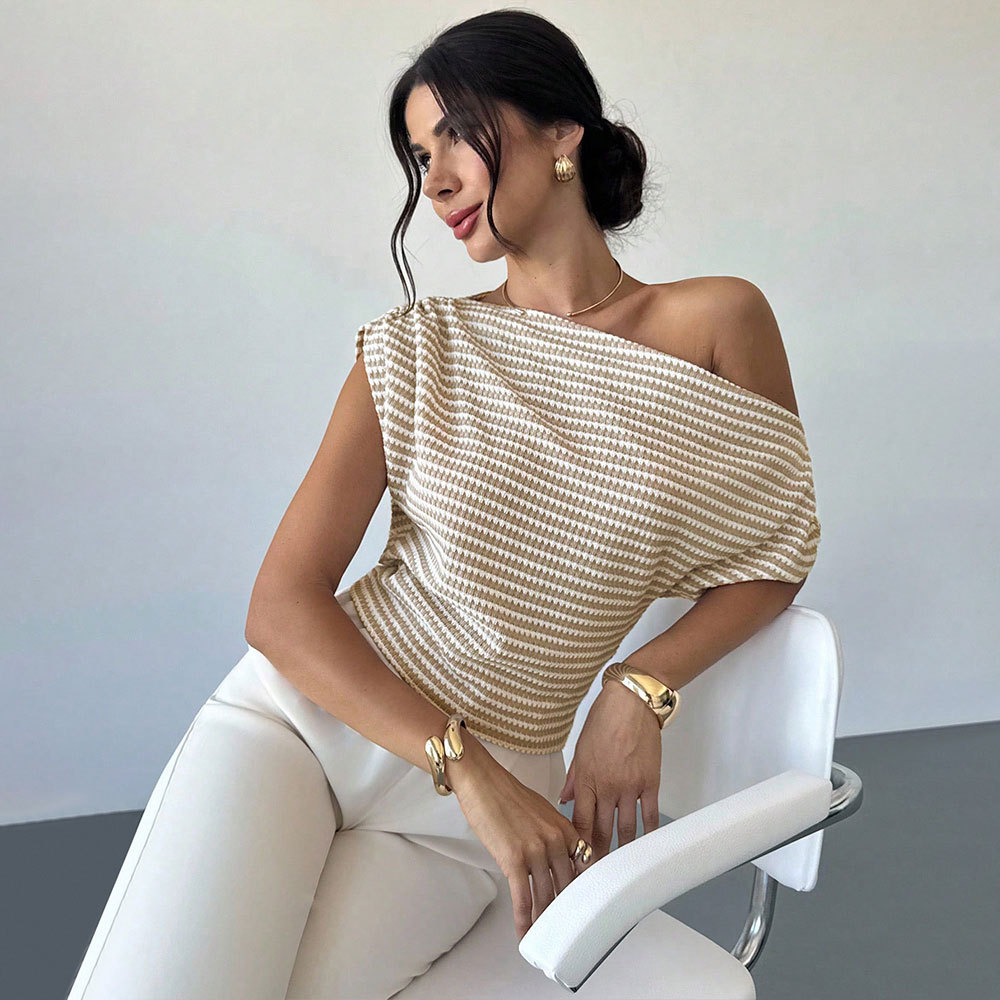 Elegant Stripe Knitwear Short Sleeve T-Shirt For Women In Knitted Polyester Fabric