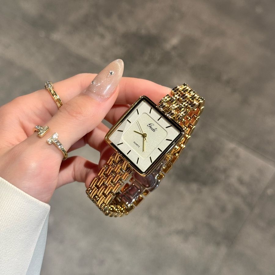 Women's Quartz Watch With Steel Belt Strap