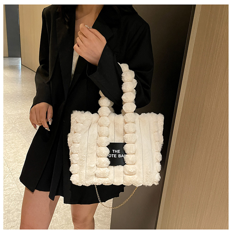 Casava Letter Fur Bag