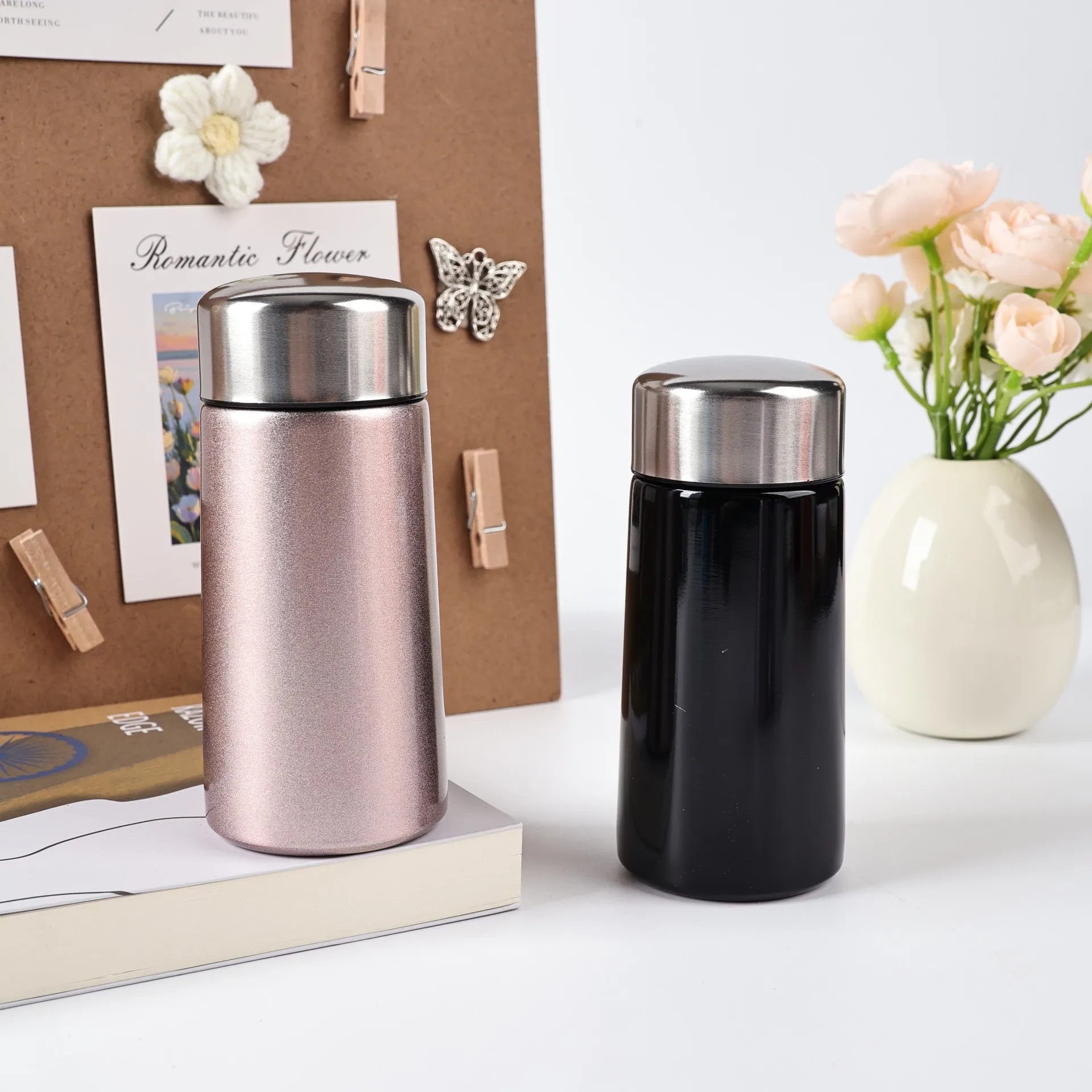 Thermos Cup with 304 Stainless Steel Inner Liner and Durable 201 Stainless Steel Outer Shell, Ideal for Christmas