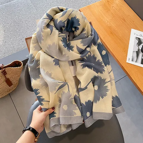 Scarfs